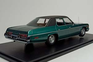 DODGE MONACO 1974 GREEN 1:18 KK SCALE — фото 5