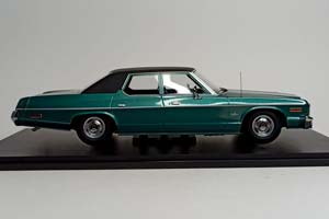 DODGE MONACO 1974 GREEN 1:18 KK SCALE — фото 6
