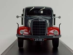 MERCEDES L334- RAAB KARCHER WITH LOAD 1:43 IXO — фото 7