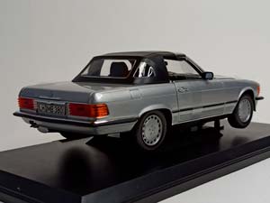 MERCEDES 380 SL (R107) 1985 NOREV 1:18 — фото 5