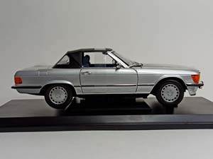 MERCEDES 380 SL (R107) 1985 NOREV 1:18 — фото 6