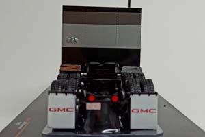 GMC GENERAL - 1980 IXO 1:43 — фото 5