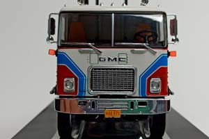 GMC ASTRO 95 - 1970 IXO 1:43 — фото 5