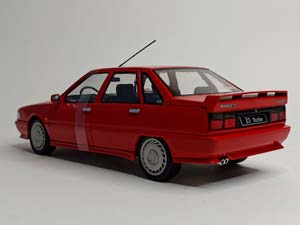 RENAULT 21 MK1 TURBO 1988 RED 1:18 SOLIDO — фото 3