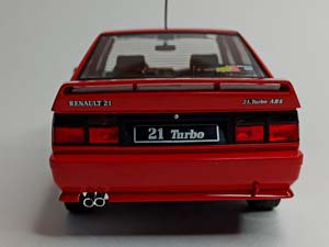 RENAULT 21 MK1 TURBO 1988 RED 1:18 SOLIDO — фото 4