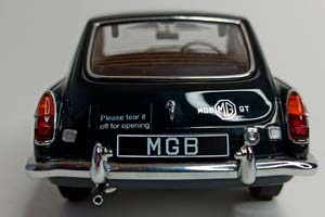 MGB GT COUPE MK 2 GREEN 1:18 AUTOART — фото 4