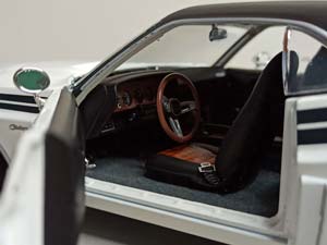 DODGE CHALLENGER R/T 1971 GREENLIGHT 1:18 — фото 4