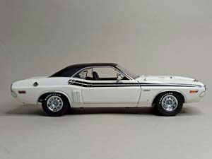 DODGE CHALLENGER R/T 1971 GREENLIGHT 1:18 — фото 7