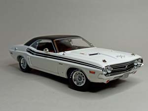 DODGE CHALLENGER R/T 1971 GREENLIGHT 1:18 — фото 8