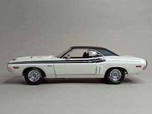 DODGE CHALLENGER R/T 1971 GREENLIGHT 1:18 — фото 2