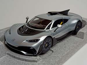 MERCEDES AMG ONE (C298) SILVER NZG 1:18 — фото 1