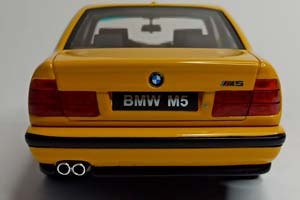 BMW M5 (E34) YELLOW 1:18 OTTOMOBILE — фото 4