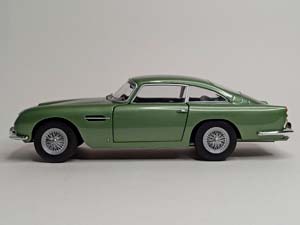 ASTON MARTIN DB5 - 1964 SOLIDO 1:18 — фото 2