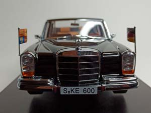 MERCEDES 600 W100"QUEEN ELIZABETH" - 1965 1:18 — фото 9