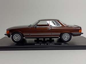 MERCEDES 500 SLC (C107) -1981 BROWN 1:18 KK SCALE — фото 2