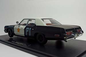 DODGE MONACO POLICE 1974 KK SCALE 1:18 — фото 3