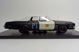 DODGE MONACO POLICE 1974 KK SCALE 1:18 — фото 6
