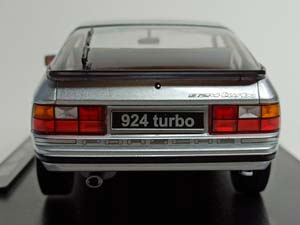 PORSCHE 924 TURBO - 1986 KK SCALE 1:18 — фото 4