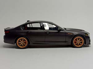 BMW M5 CS (F90) 1:18 GT SPIRIT LIMITED — фото 8