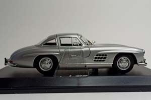 MERCEDES 300 SL (W198) -1955 SILVER 1:18 — фото 6