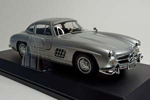 MERCEDES 300 SL (W198) -1955 SILVER 1:18 — фото 7