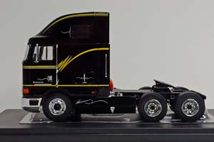 INTERNATIONAL EAGLE CABOVER -1995 IXO 1:43 — фото 3