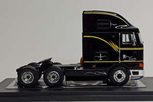 INTERNATIONAL EAGLE CABOVER -1995 IXO 1:43 — фото 6