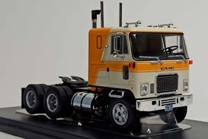 GMC ASTRO 95 - 1970 IXO 1:43 — фото 7