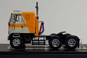 GMC ASTRO 95 - 1970 IXO 1:43 — фото 2