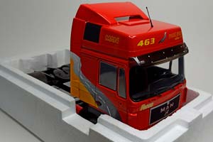 MAN F 2000 RED ТЯГАЧ ГРУЗОВИК 1:18 MCG — фото 4