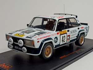 ВОЛЖСКИЙ АВТОМОБИЛЬ LADA 2105 VFTS #42 1000 LAKES 1:18 IXO — фото 1