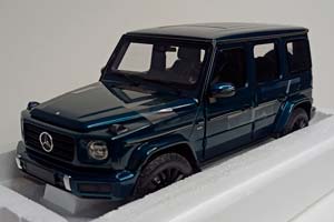 MERCEDES G-CLASS 2020 BLUE 1:18 MINICHAMPS