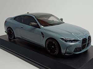 BMW M4 GREY 2020 (G82) MINICHAMPS 1:18 — фото 7