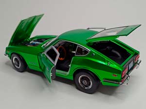 DATSUN 240Z (NISSAN) 1971 MAISTO 1:18 — фото 3