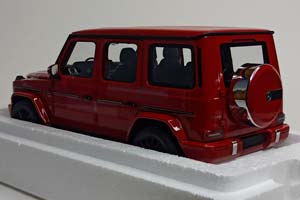 MERCEDES G-CLASS 2020 RED 1:18 MINICHAMPS — фото 3