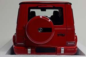 MERCEDES G-CLASS 2020 RED 1:18 MINICHAMPS — фото 4