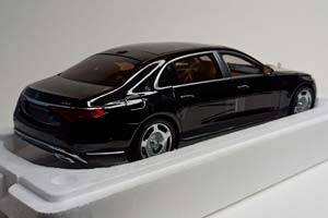 MERCEDES MAYBACH S-CLASS 2021 ALMOST REAL 1:18 — фото 6