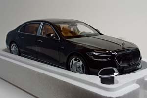 MERCEDES MAYBACH S-CLASS 2021 ALMOST REAL 1:18 — фото 7