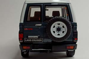 TOYOTA LAND CRUISER LJ 73 OTTOMOBILE 1:18 — фото 4