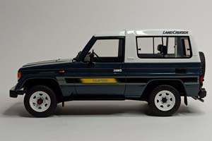 TOYOTA LAND CRUISER LJ 73 OTTOMOBILE 1:18 — фото 2