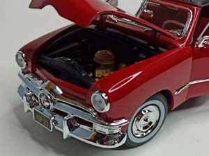 FORD 1950 COUPE RED 1:18 MAISTO — фото 4