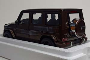 MERCEDES G-CLASS 2020 BROWN 1:18 MINICHAMPS — фото 3