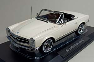 MERCEDES 230 SL (W113) -1963 "PAGODE" NOREV 1:18 — фото 9