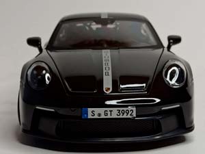 PORSCHE 911 GT3 BLACK 1:18 MAISTO — фото 8