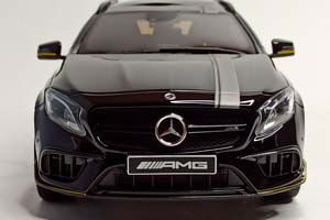 MERCEDES GLA 45 AMG LIMITED 1:18 ДИЛЕРСКИЙ — фото 6