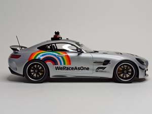 MERCEDES AMG GT R (F1) SAFETY CAR 1:18 ДИЛЕР — фото 6