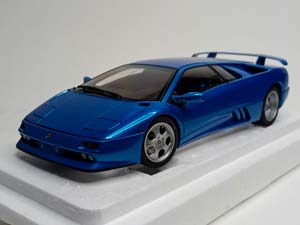LAMBORGHINI DIABLO SE 30 BLUE 1:18 AUTOART