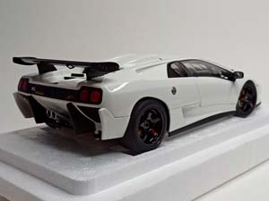 LAMBORGHINI DIABLO SVR WHITE 1:18 AUTOART — фото 5