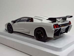 LAMBORGHINI DIABLO SVR WHITE 1:18 AUTOART — фото 2