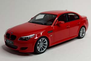 BMW M5 (E60) IMOLA ROT 1:18 OTTOMOBILE — фото 9